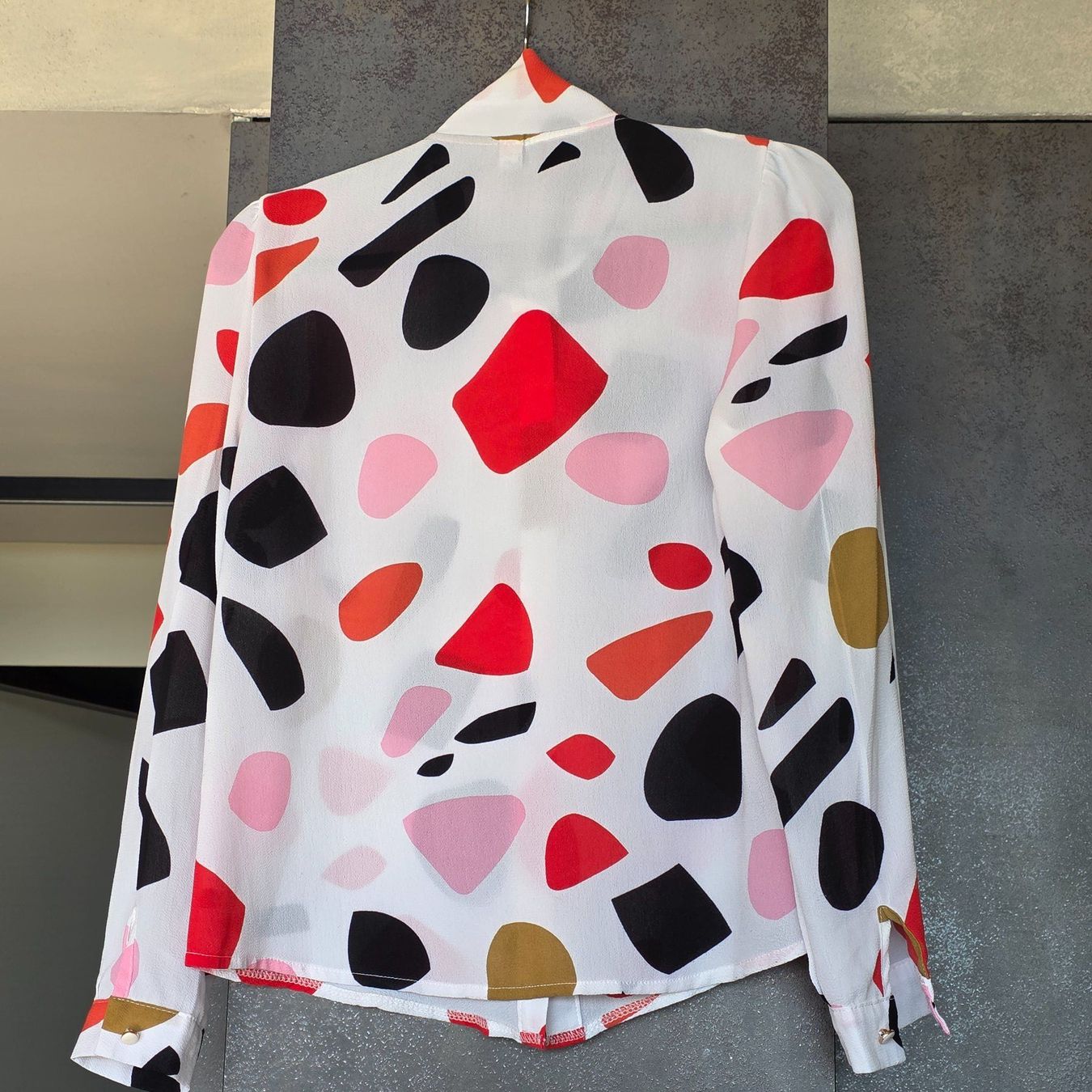 Camicette: 🐸 ELEGANTE BLUSE MIT SCHLEIFE M – Usato da Môtier (Vully) venduto da Frogs 4