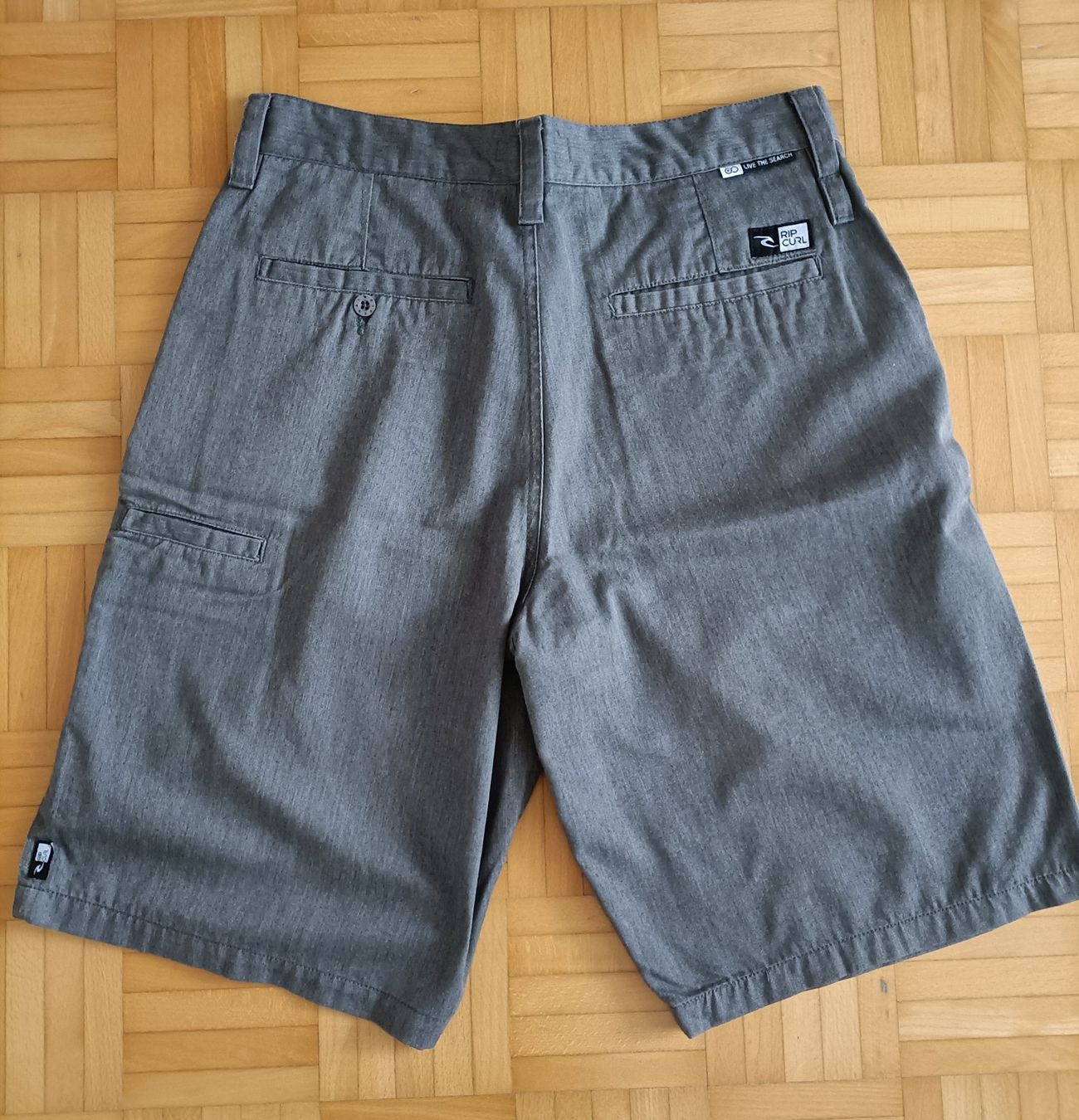 Rip Curl Pantaloni: Rip Curl Shorts, grau Grösse 30 – Usato da Rotkreuz venduto da Dima8 1