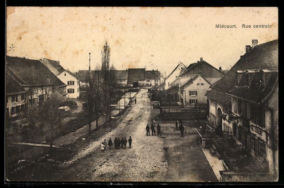 Cartoline postali: AK Miécourt, Rue centrale – Usato da Berlin venduto da bartko-reher