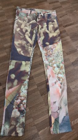 Diesel Livier-Sp Damen Hose Gr. 28, Super Slim