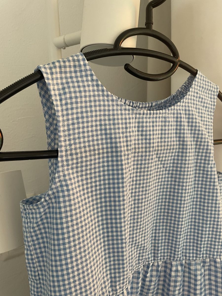 Uniqlo Vestiti & Gonne: Robe Uniqlo 130 – Nuovo (secondo la descrizione) da Zürich venduto da yaelle106 2