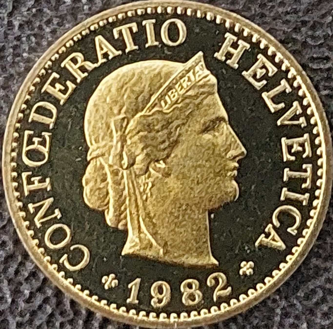 Tutti le monete: 5 Rappen 1982 stgl. / aus Münzsatz – Nuovo (secondo la descrizione) da Arch venduto da coinsandmore