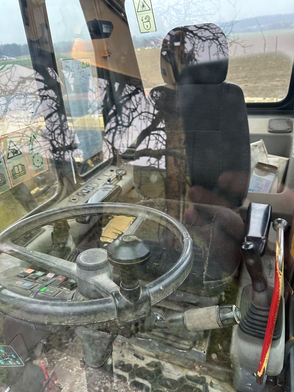 Komatsu Escavatori: Bagger Radbagger Komatsu PW 130 – Usato da Schmitten FR venduto da jimmy758 9