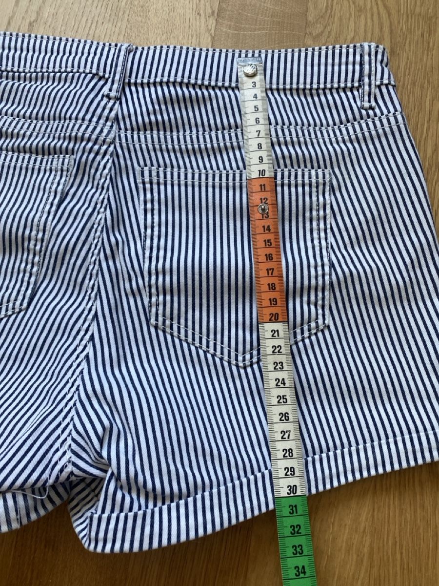 H&M Pantaloni: Joli short H&M 🎉 – Usato da Villeret venduto da Laloer22 5