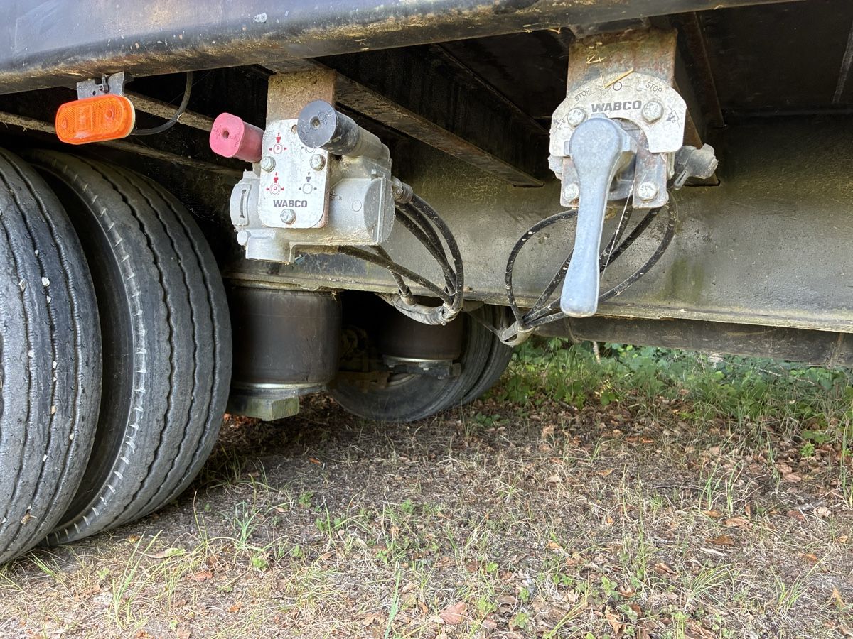 Remorques: Anhänger Plattform  – D'occasion à worb par Valtra203 3