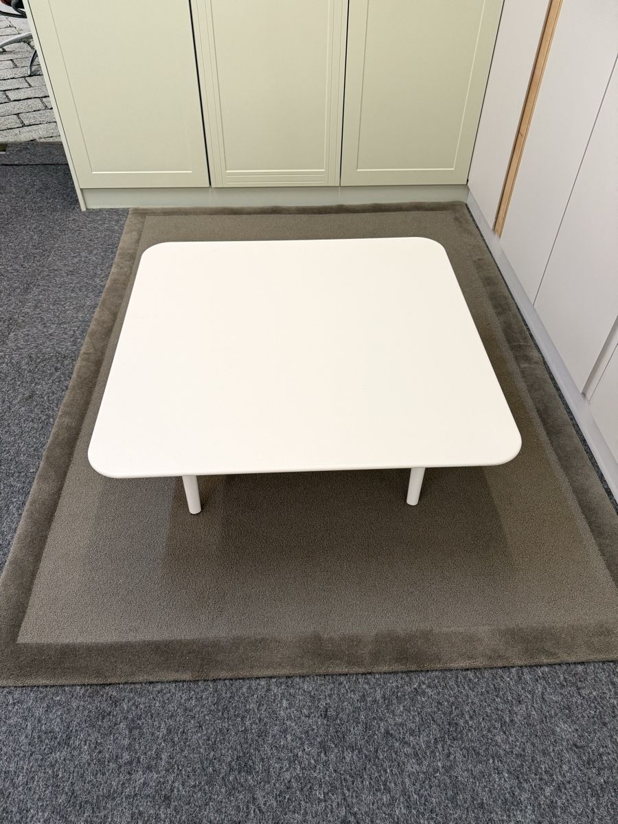 Dedon Tavoli: Dedon Tisch Ceramic -abgerundete Ecken, 90x90cm – Usato da Luzern venduto da Emelie77 2