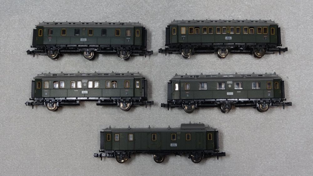 Minitrix 16442 voie N Locomotive à vapeur série 150 X de la SNCF, époque III