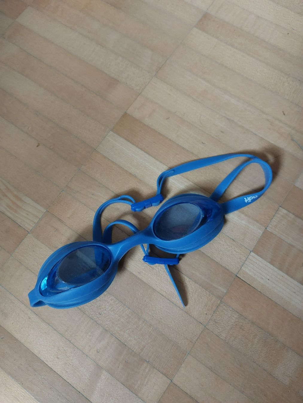 Occhiali & Lenti: Badebrille blau gebraucht – Usato da Neftenbach venduto da lor_7thq 1