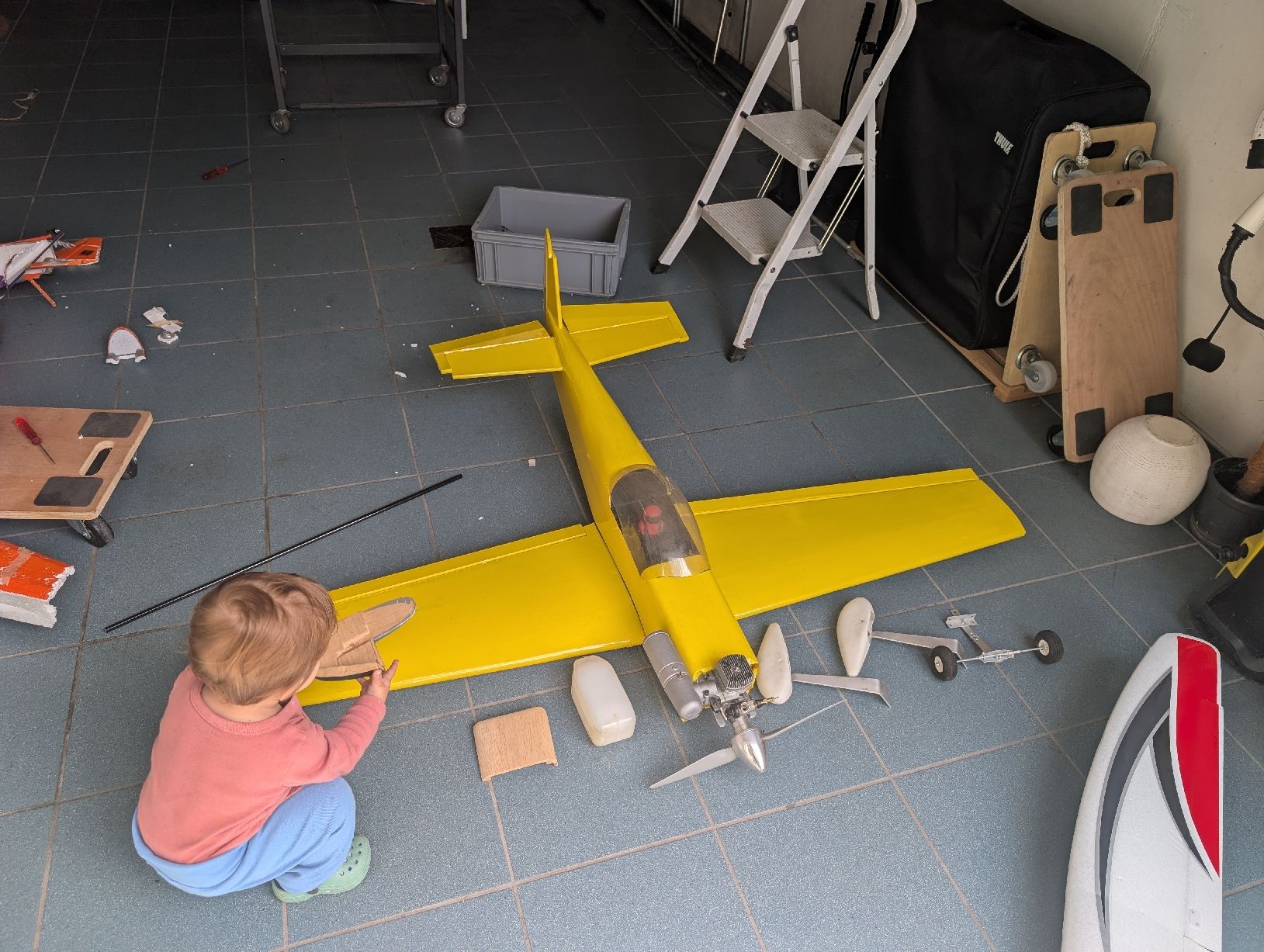 Modellismo RC: Extra 300 mit 1.5Meter Spannweite – Usato da Winterthur venduto da Beni3141 1