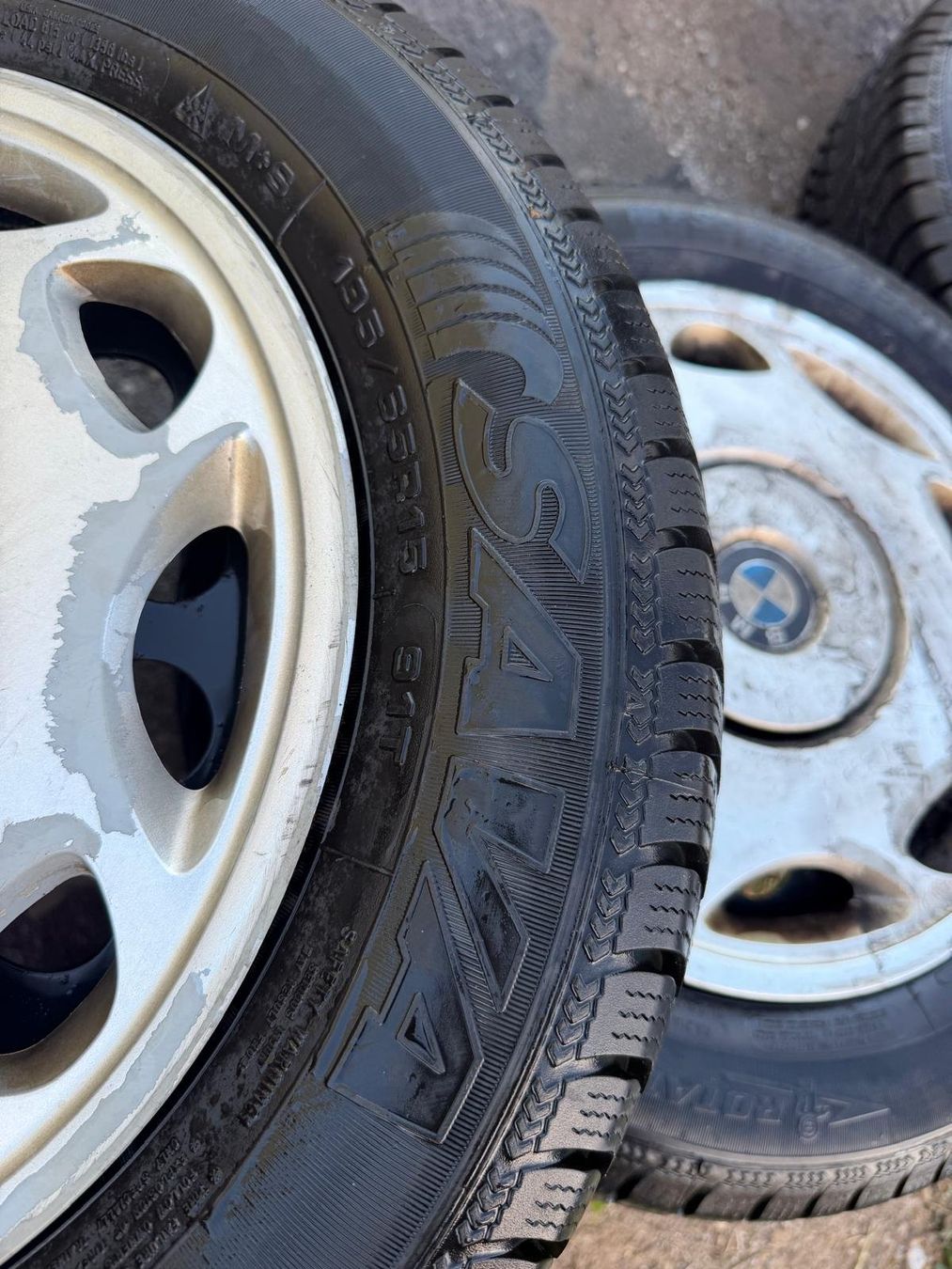 Pneumatici & Ruote complete: Bmw  winterräder – Usato da Fischbach-Göslikon venduto da Emanuel.Bardhi 2