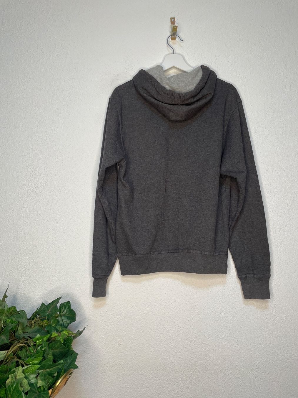 Champion Pullover & Sweatshirts: Champion  Kapuzenpullover S. – Gebraucht aus Capolago von LA.BOTTEGA 1