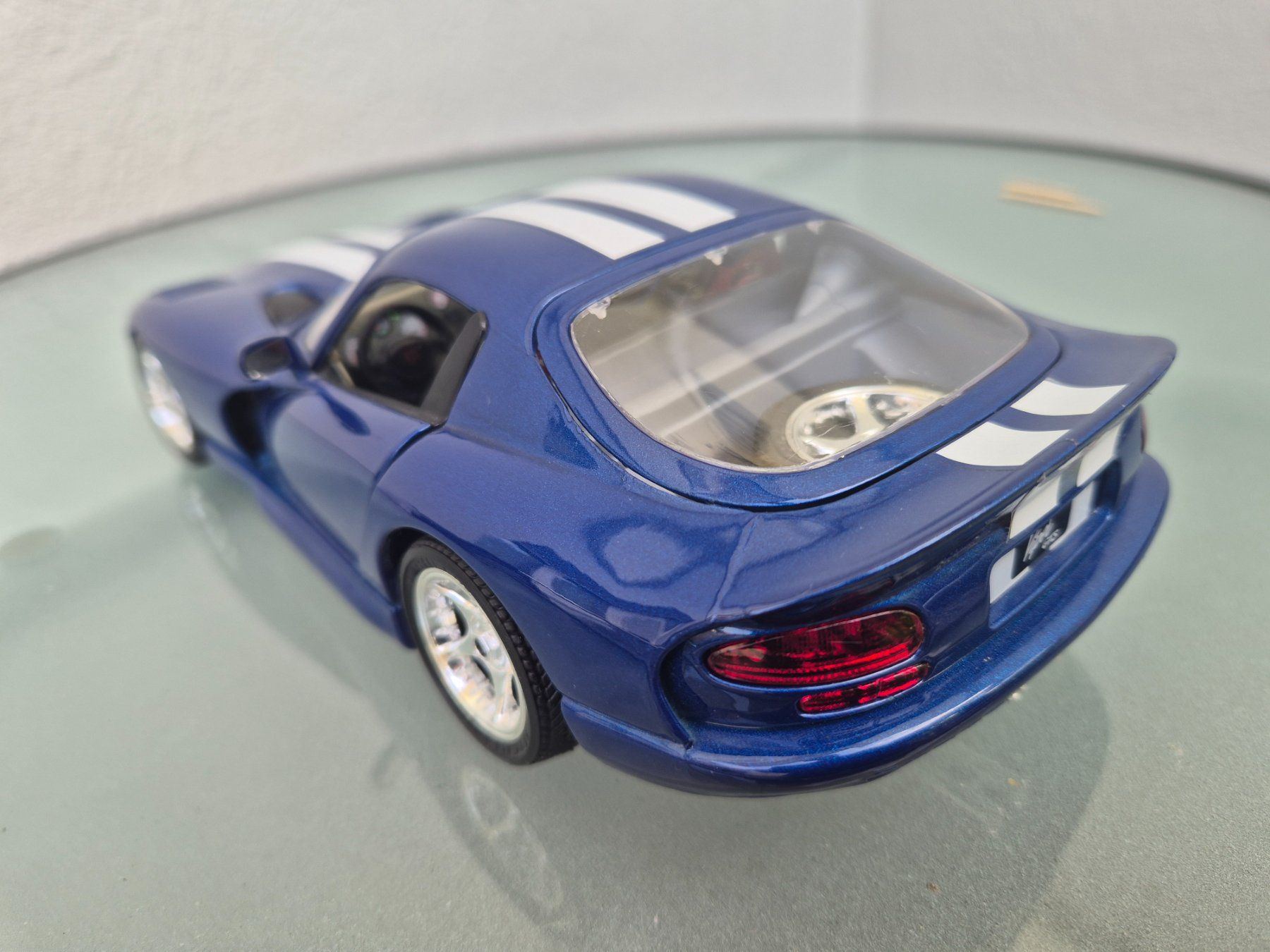 Dodge Voitures modèles: Dodge Viper GTS von Burago 1:18 – D'occasion à Oberbuchsiten par laffite54 1