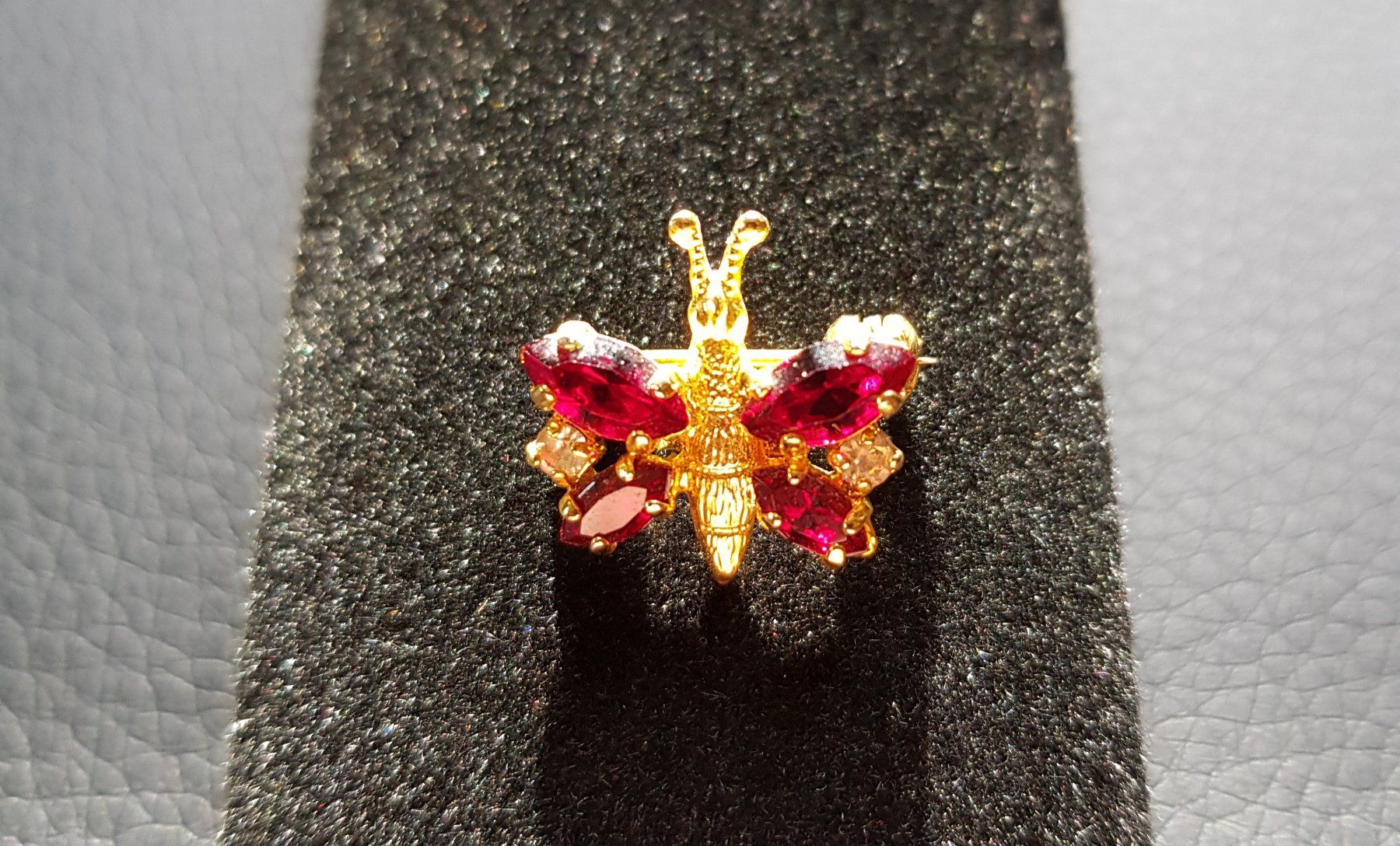 Spille & Fermagli: Anstecknadel Schmetterling – Usato da Wald ZH venduto da Silena02 1