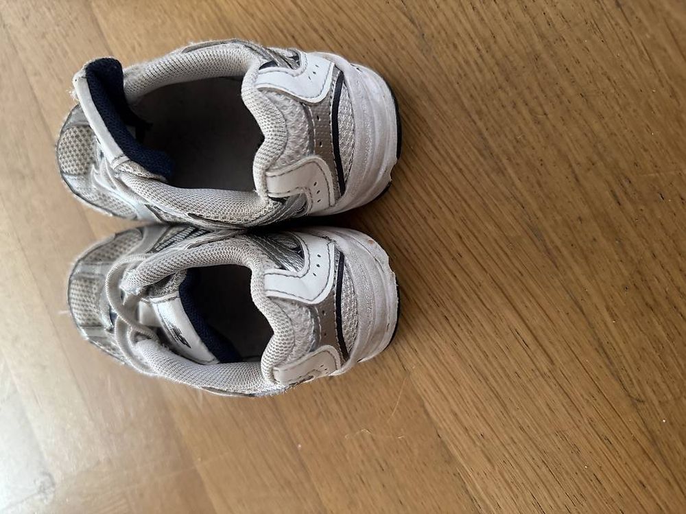 Scarpe per ragazzi: New Balance 25 – Usato da Muralto venduto da bma_28rb 2