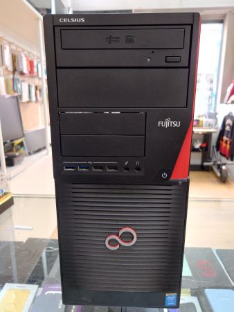 Fujitsu w530 + monitor + cuffie e tastiera