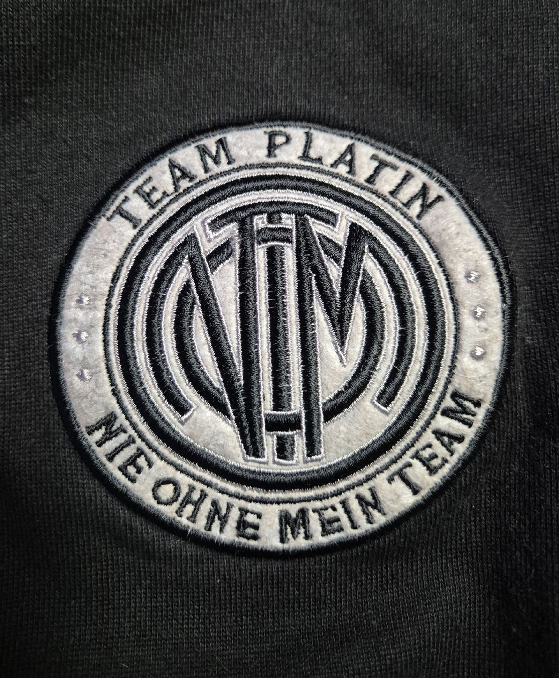 Completi: Team Platin Trainingsanzug Schwarz Grösse M – Nuovo (secondo la descrizione) da St. Gallen venduto da CaliSunshine 4