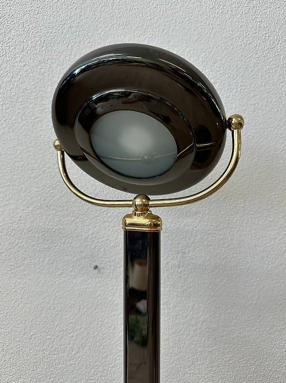 Lampade: Stehleuchte in Schwarz und Gold – Usato da Obernau venduto da Arche_Noah_Brocki 3