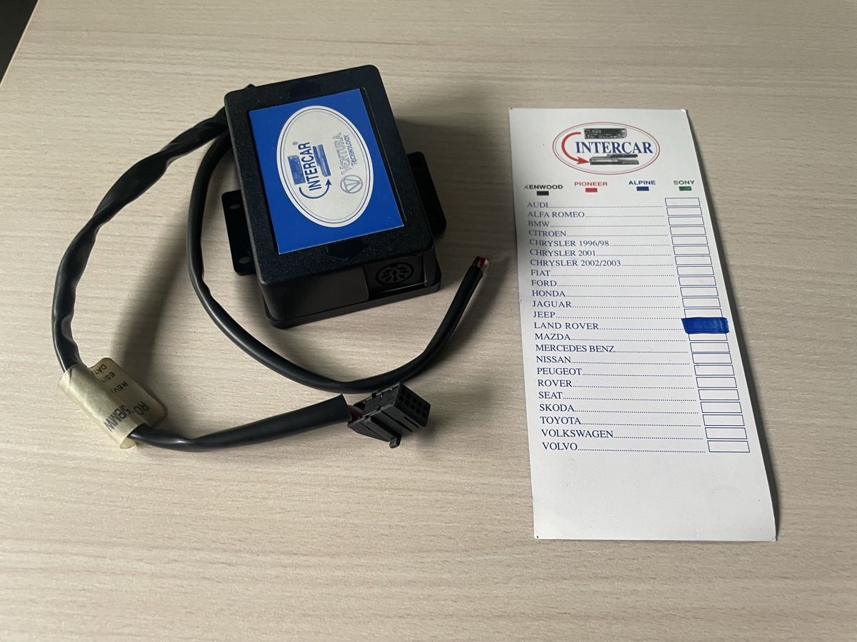 Land Rover Tutti pezzi di ricambio auto: Interface Land Rover 25, 45, 75 vers chargeur CD Alpine – Nuovo e nell'imballaggio originale da Denges venduto da Ricautomotive