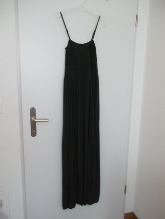 Langes leichtes Sommerkleid in Grösse S