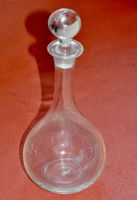 Weinkaraffe mit Glasstopfen