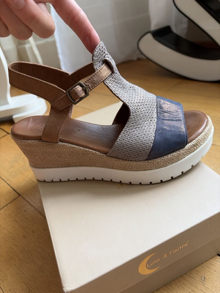 Damenschuhe: Plateausandalen  – Gebraucht aus Basel von Wotan 2