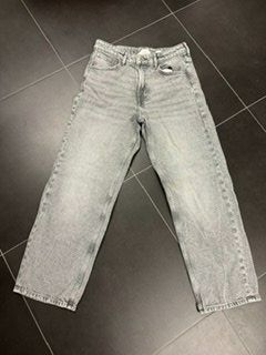 H&M Jeans grau Loos Fit 164