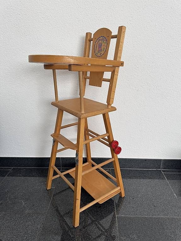 Giocattoli: Puppenstuhl aus Holz – Usato da Rothrist venduto da fiore09 2