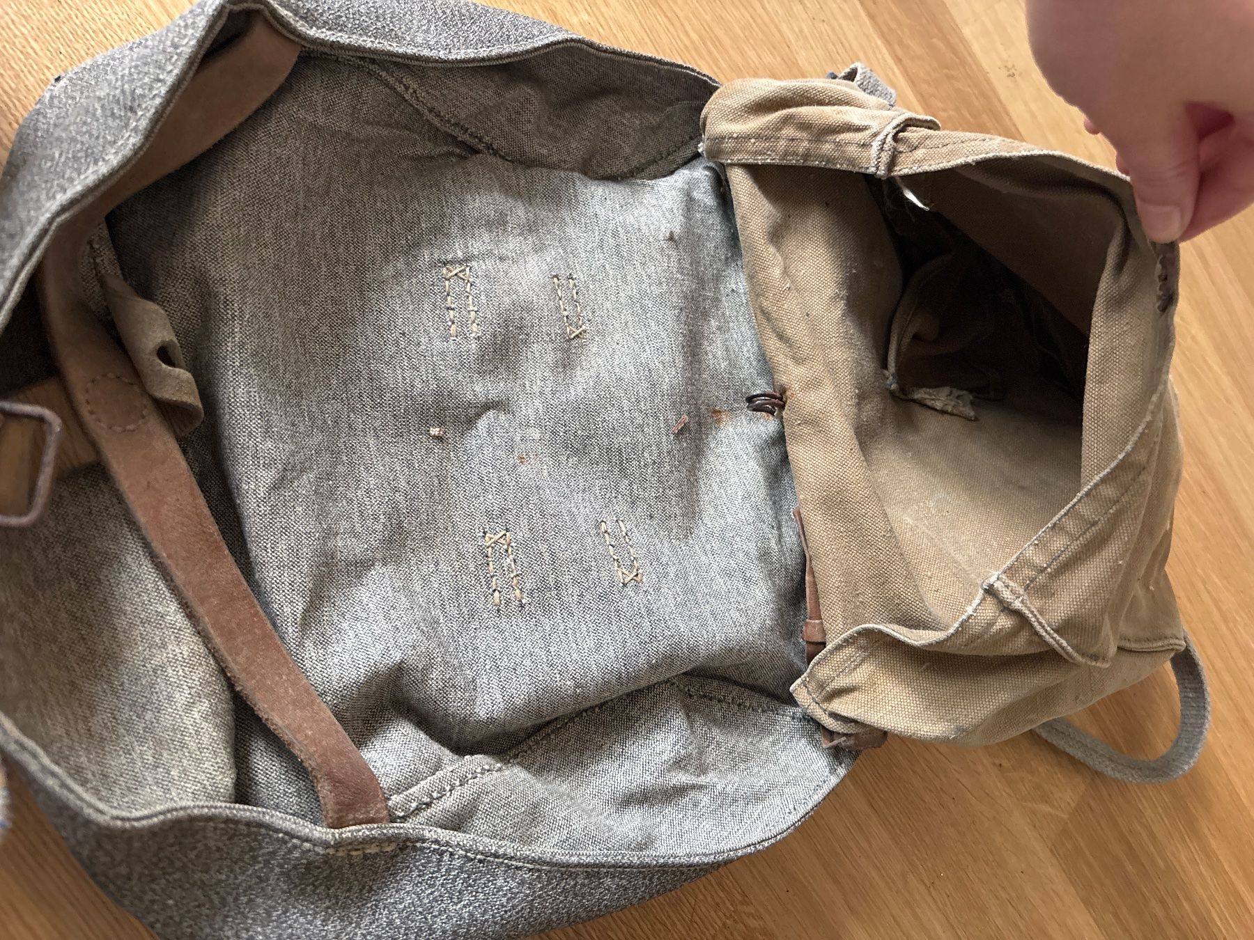 Schweizer Armee Taschen: Militär Umhängetasche, Armee – Gebraucht aus Münchenstein von sil_h6c9 2