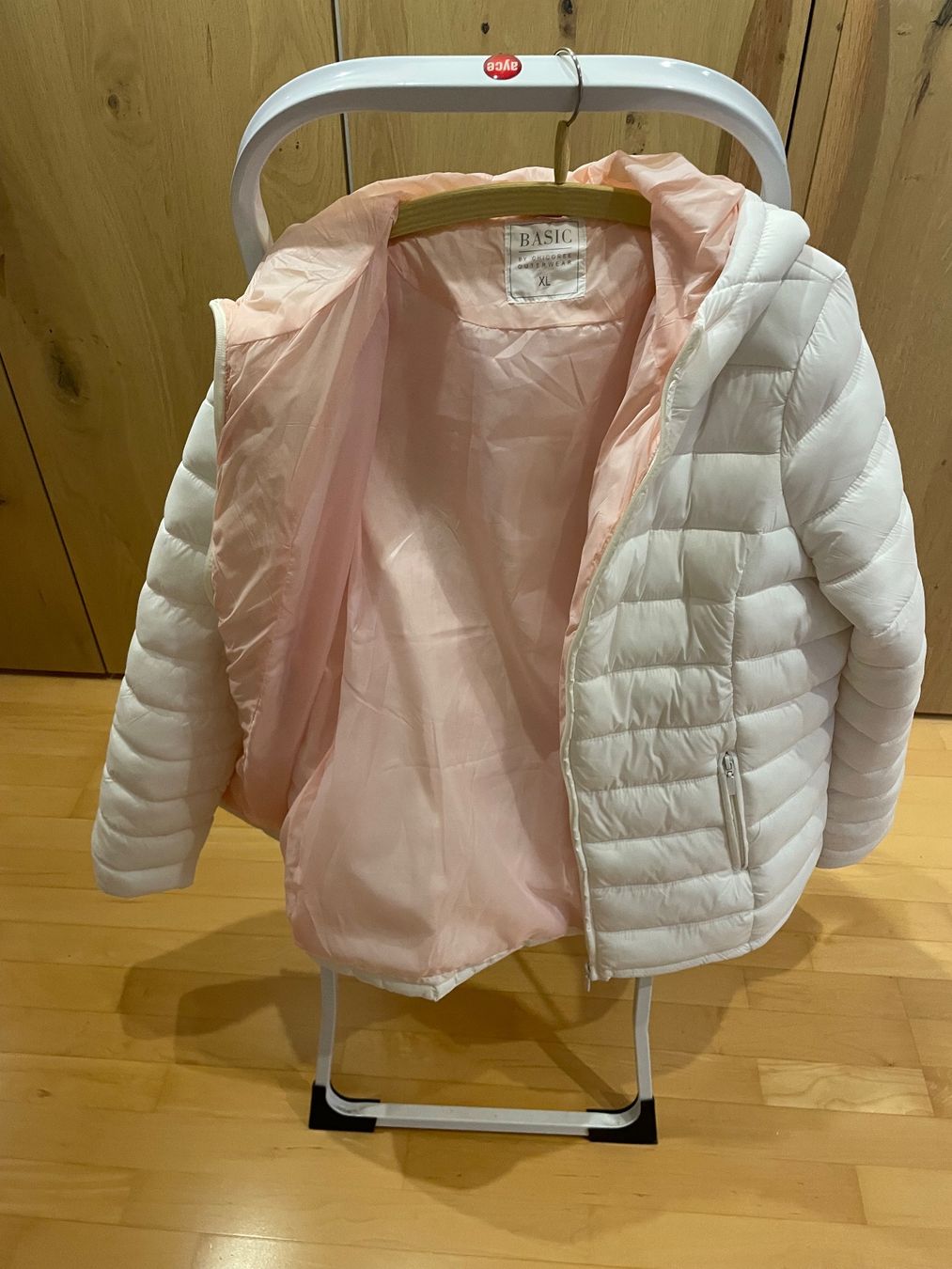 Vestes: Winterjacke weiss/rosa – D'occasion à Niederweningen par Goldstar01 1
