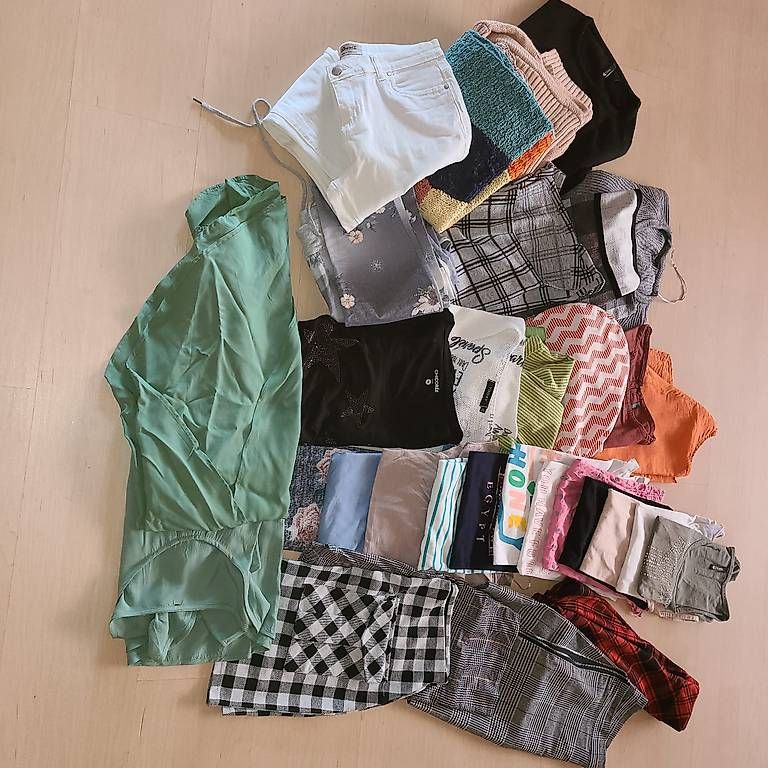 Kleiderpakete: Kleiderpacket  – Gebraucht aus Rorschach von sam_gm95