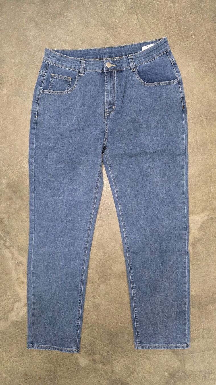 Jeans: Damen Jeans - L - Medium Blue 👖 – Nuovo (secondo la descrizione) da Thalwil venduto da VitaMini 1