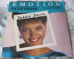 Un Été d'Enfer - Debbie Davis - Émotion / Black Lagoon 45rpm