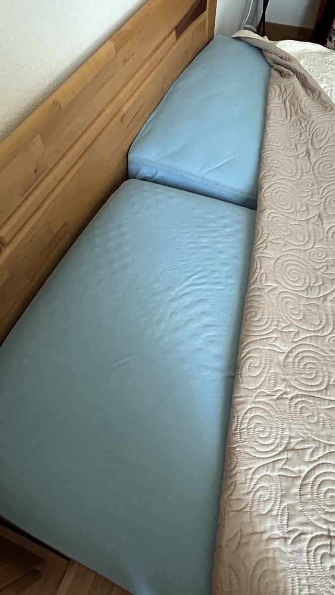 Lits: Komplettes Schlafzimmer – D'occasion à Zofingen par laiicii 3