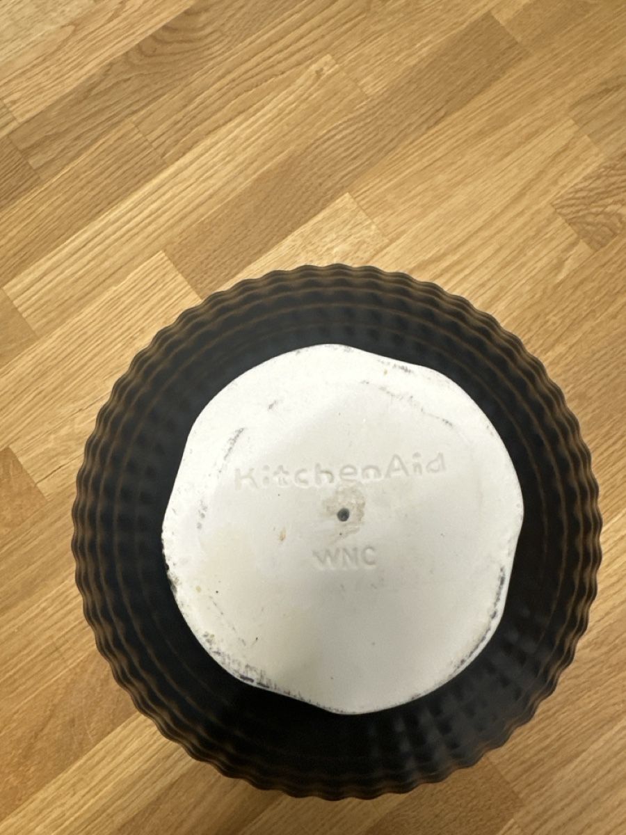 Coupes: Kitchenaid Schüssel schwarz Keramik – D'occasion à Beringen par Chris2026 2