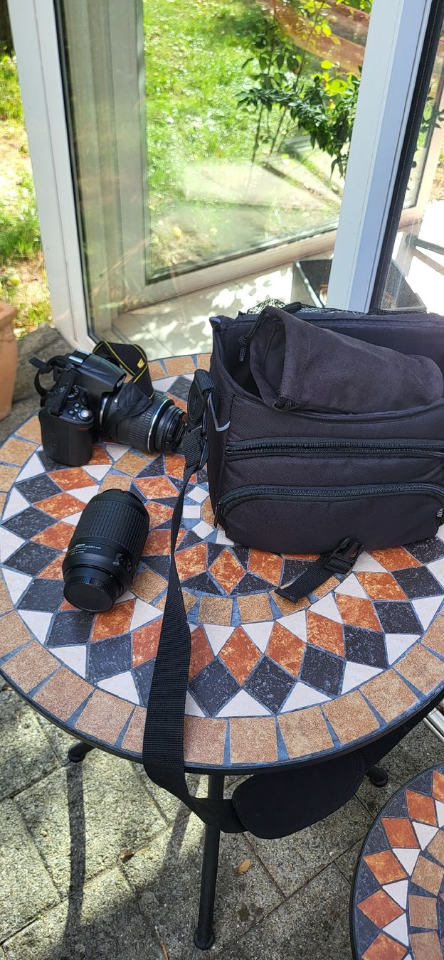 Nikon Fotocamera: Nikon D5000 Spiegelreflex Kamera – Usato da Aarburg venduto da etceterae 2