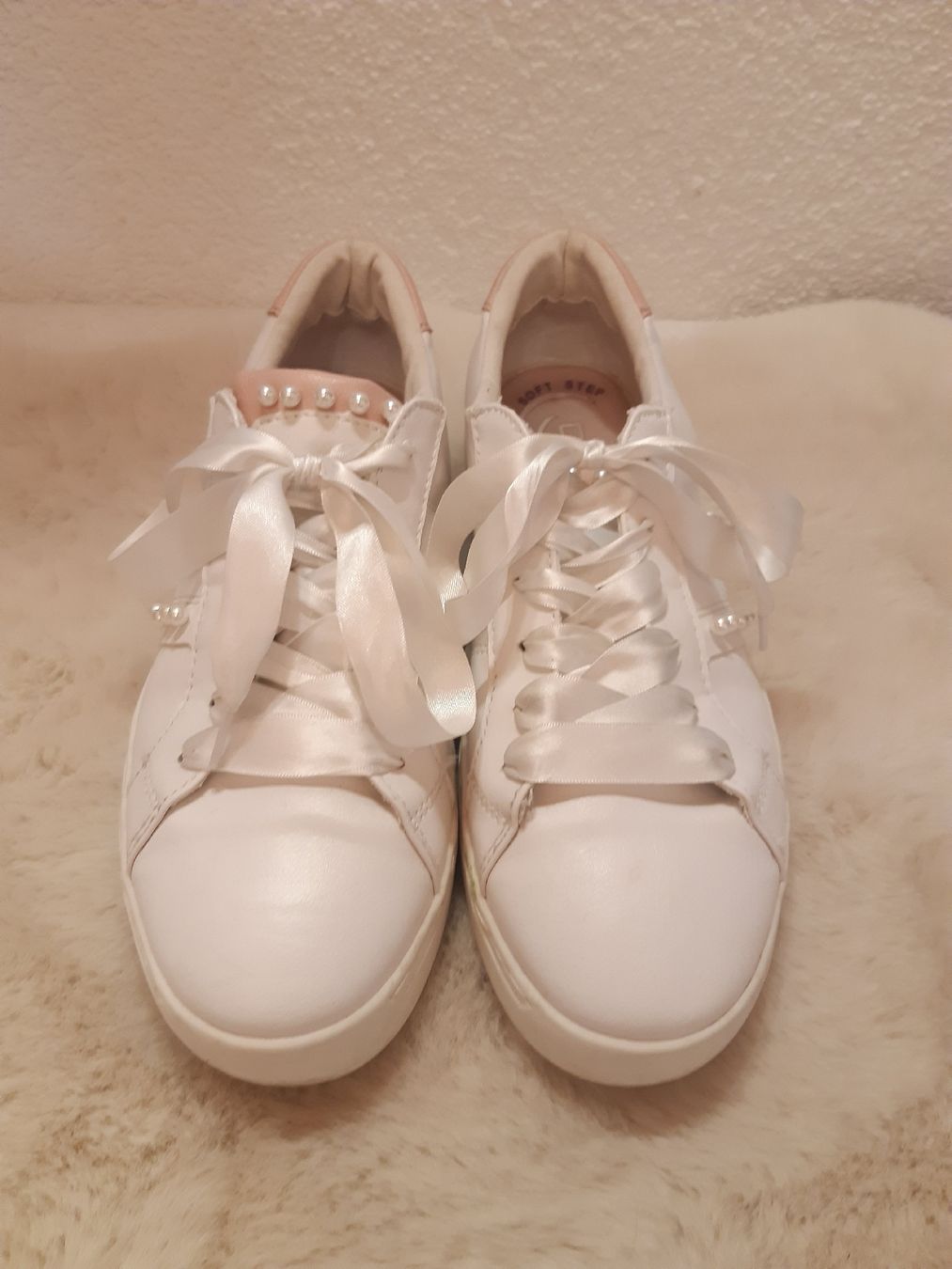 Damenschuhe: Schöne weisse Schuhe 40 – Gebraucht aus Toffen von Gwunderegge77 2