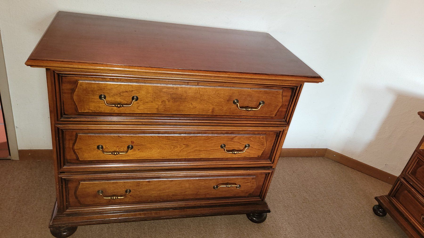 Cassettiere: Massives Sideboard Kommode Holz mit 3 Schubladen – Usato da Braunau venduto da rol_87rc