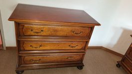 Massives Sideboard Kommode Holz mit 3 Schubladen