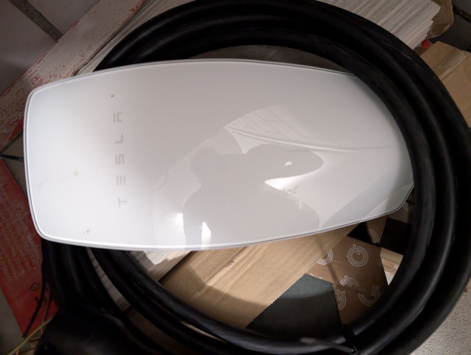 Tesla Batterie-Ladegeräte: Tesla Wall Connector Gen. 2 - Ladestation – Gebraucht aus Wigoltingen von LynetteS 2