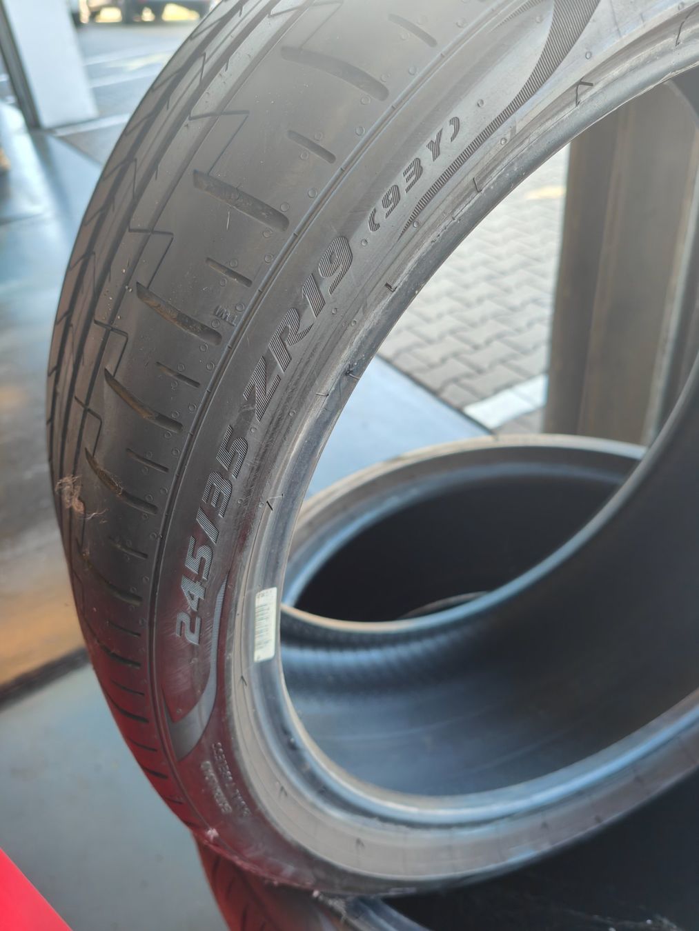 Pirelli Pneumatici & Ruote complete: Audi RS3 Sommerreifen – Usato da Oberengstringen venduto da Reifen-Lagerverkauf 1