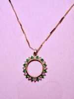 Collier soleil plaqué or tourmalines vertes et rose