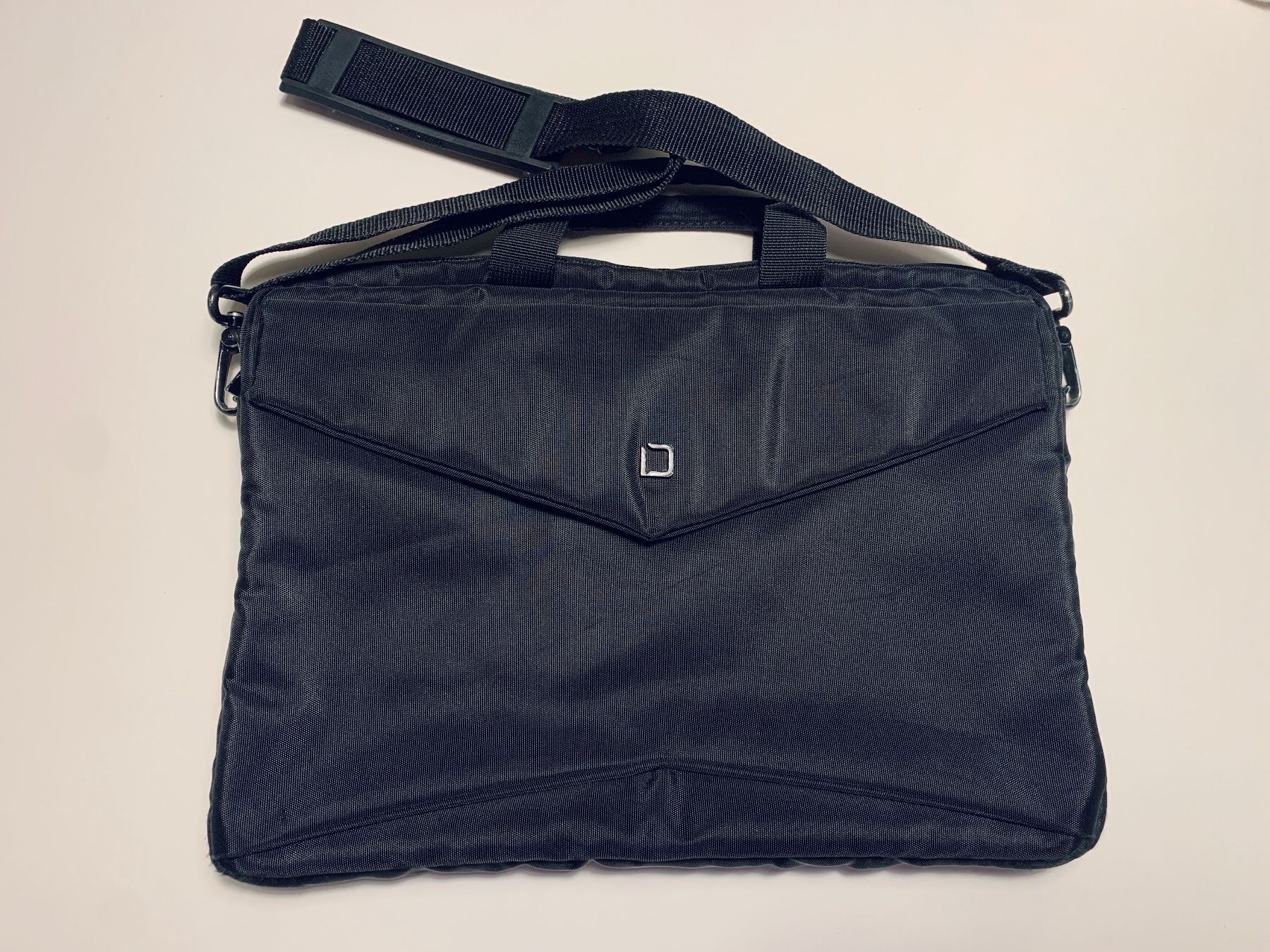 Sacs: Laptop bag – D'occasion à Cully par Maar_K