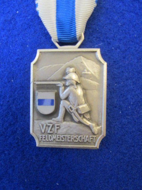 Medaglie: VZF-Feldmeisterschaft mit emailliertem Kantonswappen ZUG – Usato da Luzern venduto da Horoskop1 1