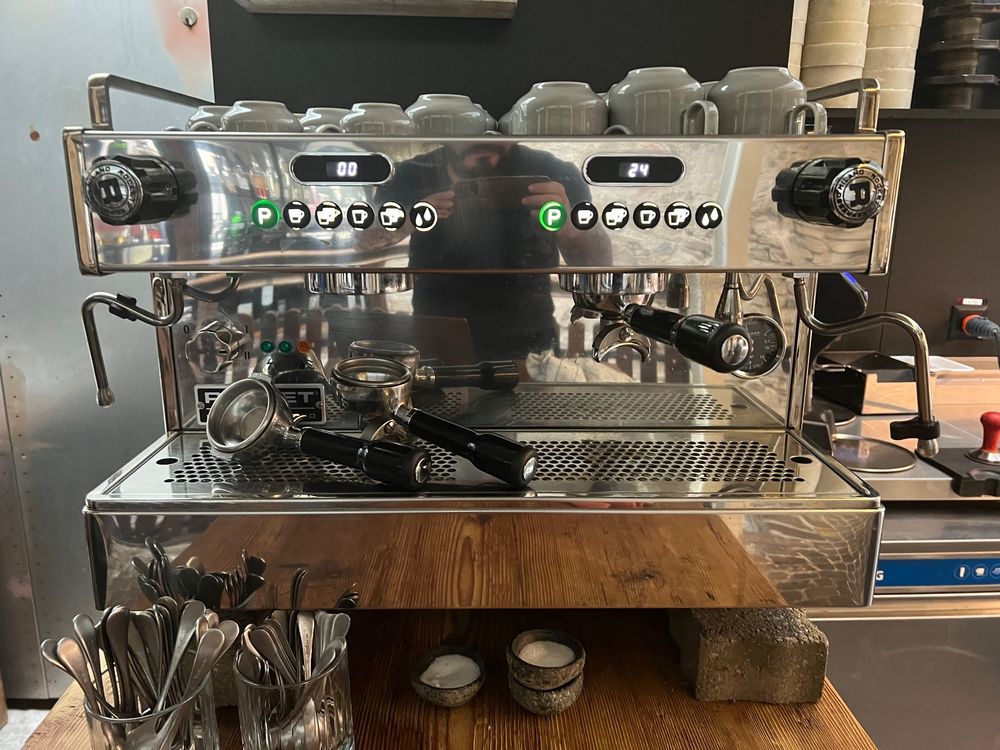 Rocket Espresso Milano Inklusiv 2 Mühlen. Kaufen auf Ricardo