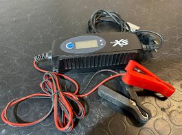 AutoXS Autobatterie-Ladegerät, digital, mit Polklemmen