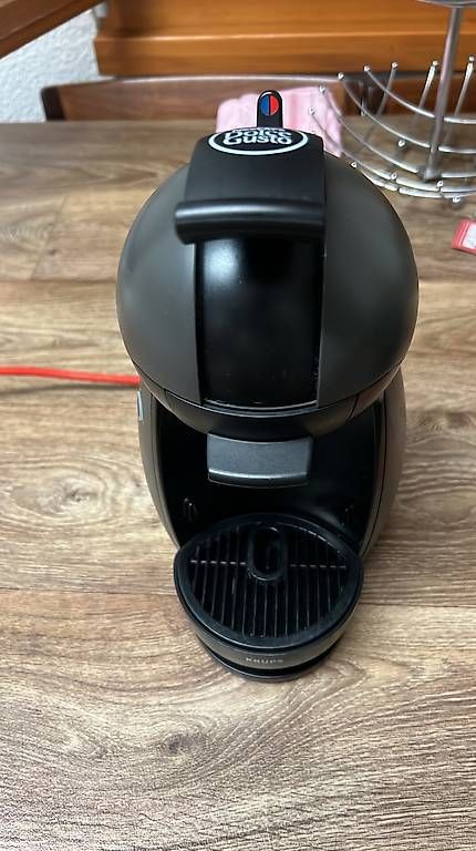 Macchine per caffè & Macchine per espresso: Krups Dolce Gusto Kapselmaschine – Usato da Knonau venduto da giu_8lcn