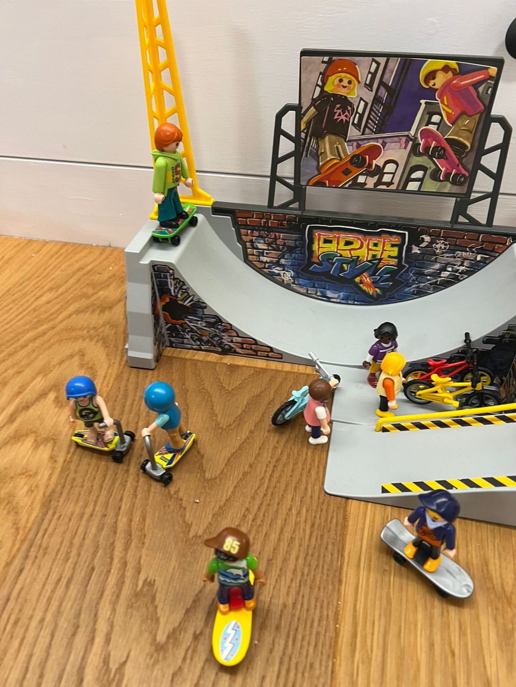 Playmobil Giocattoli: Playmobil Skaterpark – Usato da Lungern venduto da Bohnenkraut69 2