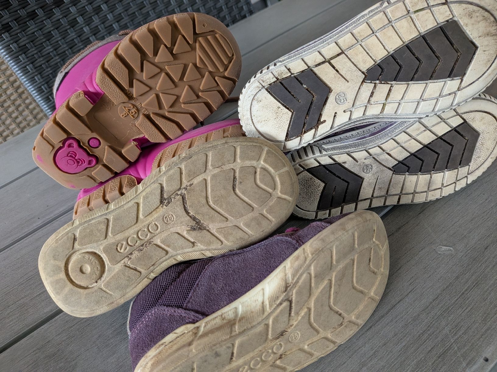 Ecco Schuhe für Mädchen: Kinderschuhe Set Ecco und weitere Grösse 25 gebraucht – Gebraucht aus Unteriberg von Minka99 3