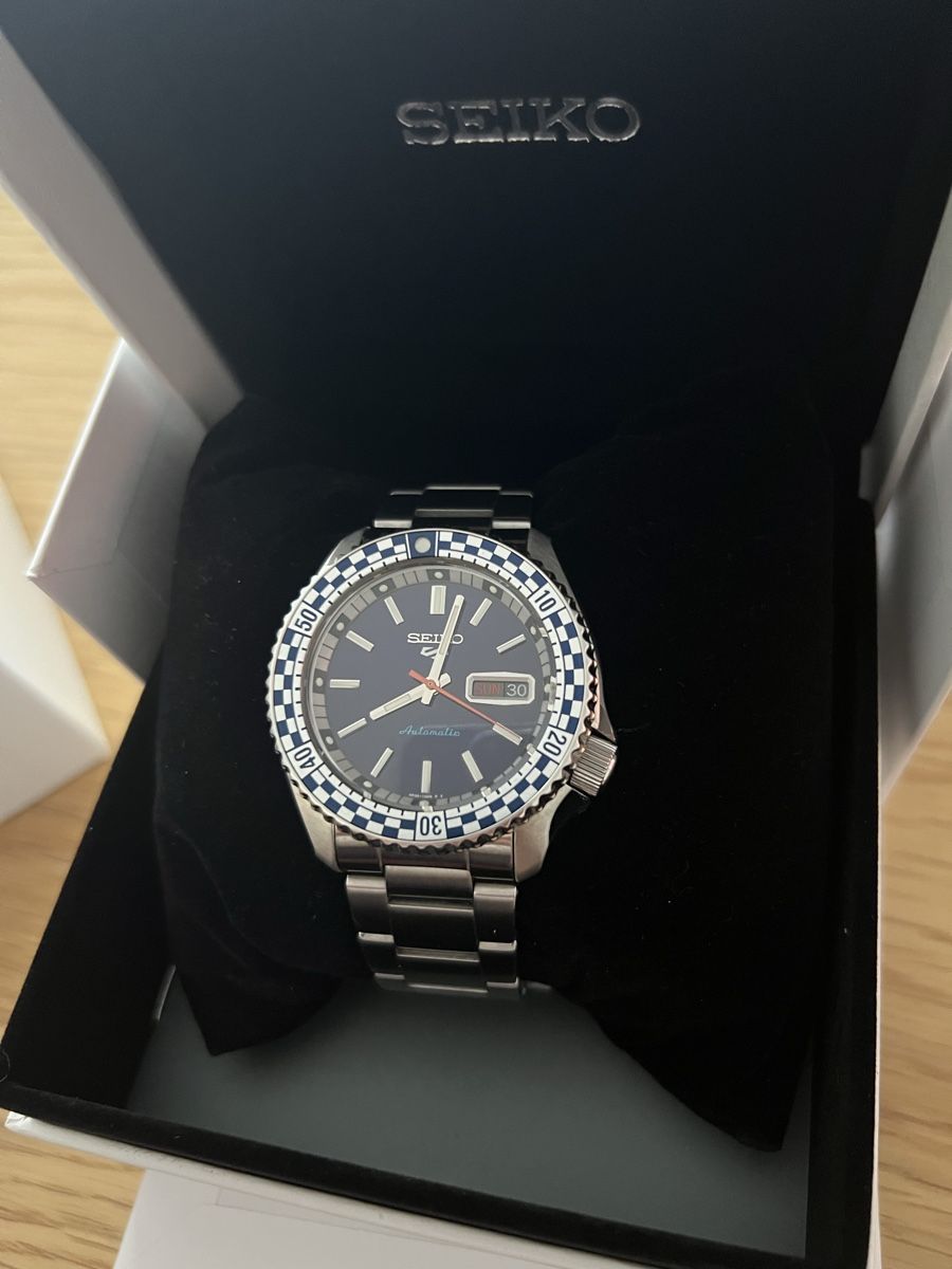 Seiko Uhren: Seiko Herrenuhr SRPK65K1 – Neu und originalverpackt aus Holziken von 181281