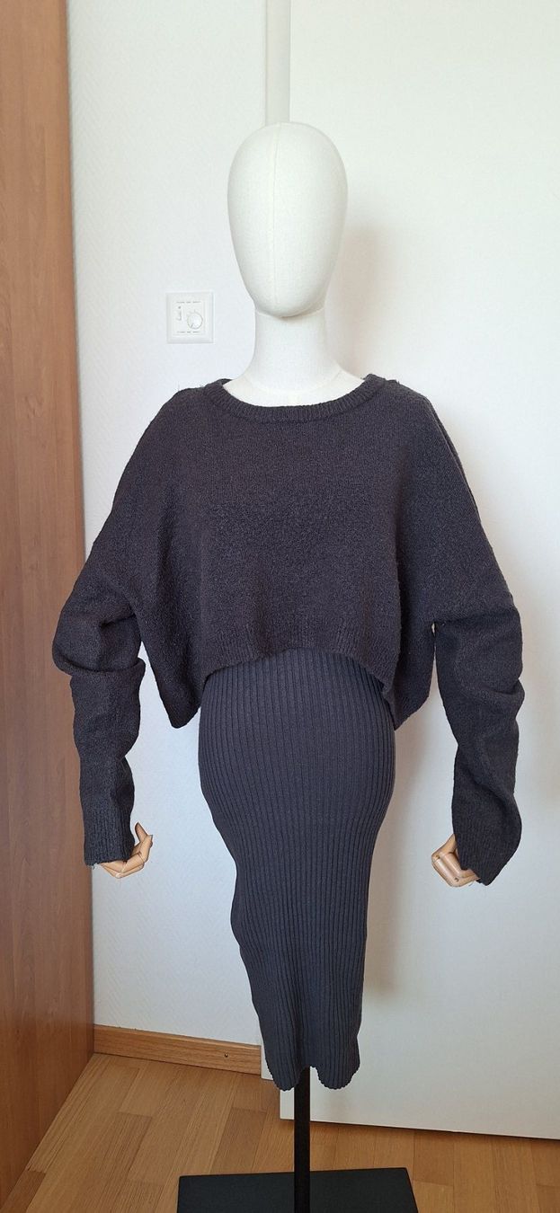 Morgan Robes: Morgan, robe pull (2 en 1) – D'occasion à Lussery-Villars par pousinete02